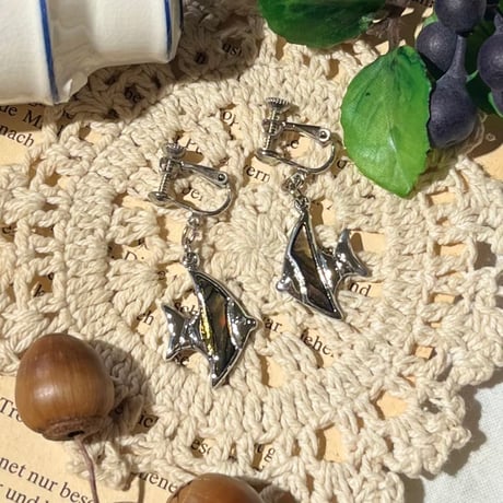 accessory 614[ge593]