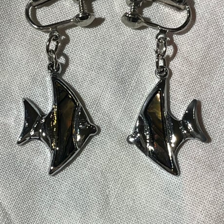 accessory 614[ge593]