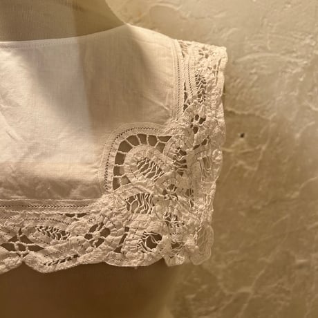 antique 208[FA252]