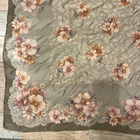 scarf 196[ge542]