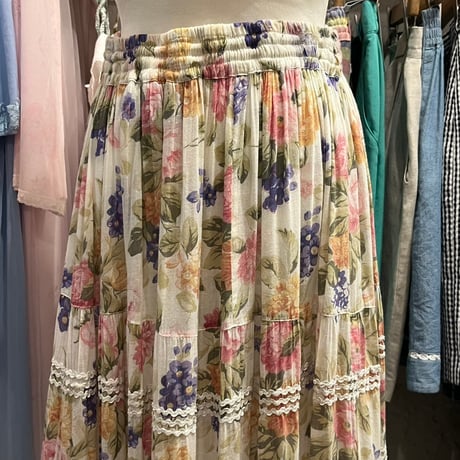 skirt 933[na481]