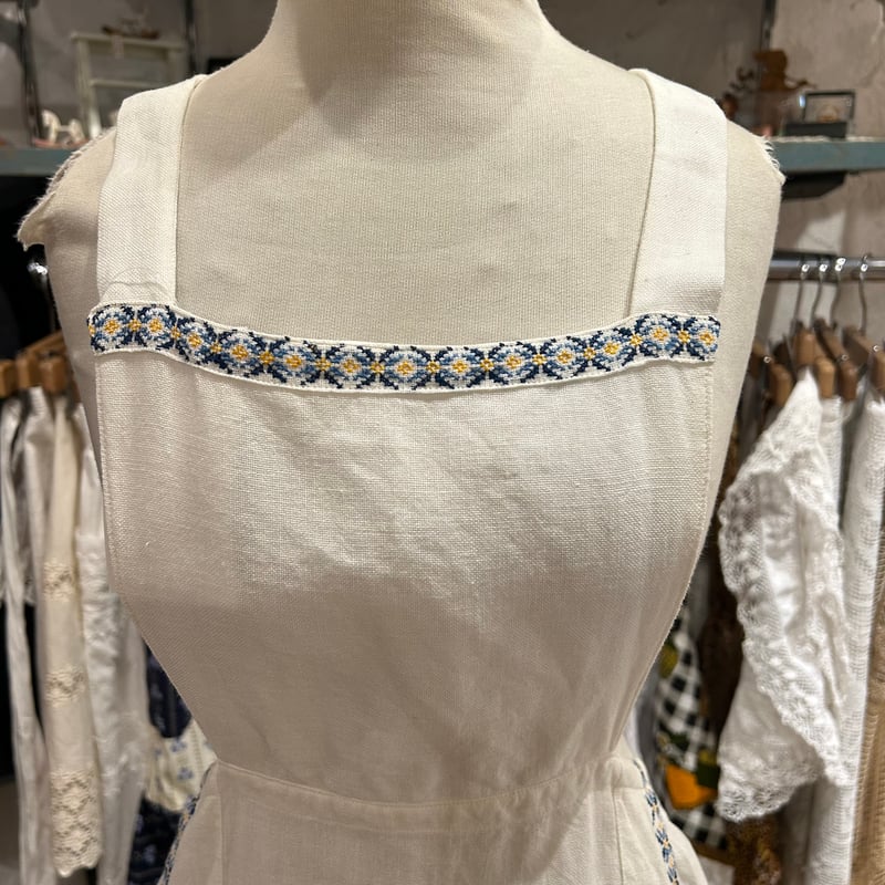 apron 746[ge742] | JuRian