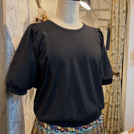 カットソー［black］