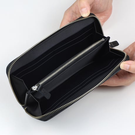 E025  ラウンド長財布　ブラック