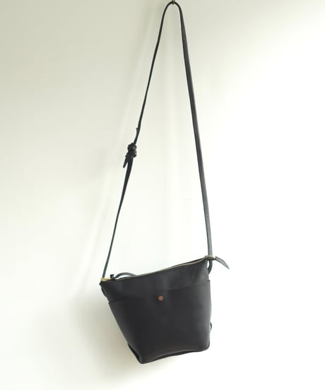 PorosusCrocodile×GUIDI CALF ポシェット