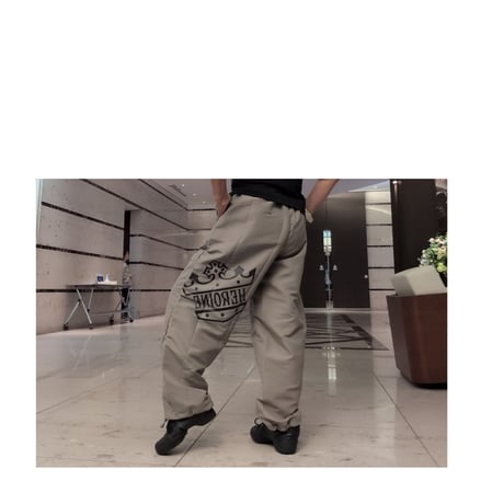 （HEROINE）H504　バレルレックパンツ　ストーン