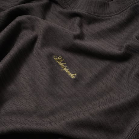 LIDAIRPEAKS STRIPED EMBOSS TEE CHARCOAL