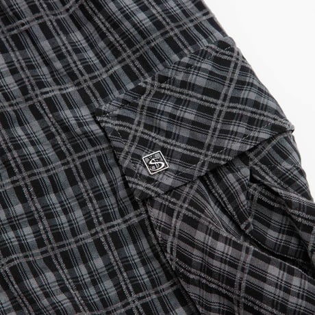 YARDSALE PLAID CARGO SHORTS BLACK / GREY