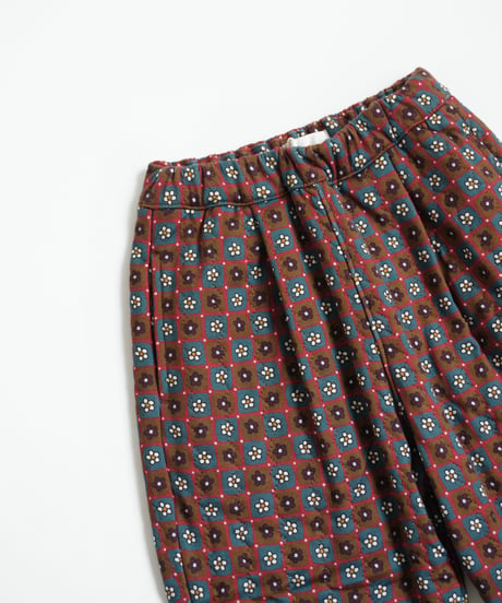 & pal / FLOWER QUILTED PANTS