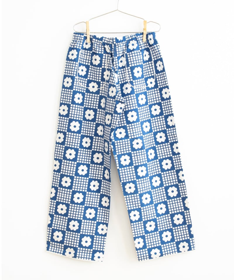 fish and kids パッチワークジャガードパンツ FISH & KIDS / NAVY FLOWERS RETRO PANTS | in the