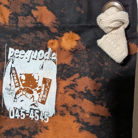 peequodまみれブリーチスクエアサコッシュ