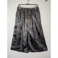 ウエストひもカッコよすぎチャイナ総柄ワイドクロップドパンツ