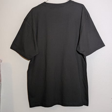 「世界一幸せな動物」刺繍tee