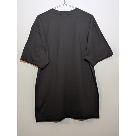 何もわかっていないイヌ刺繍tee