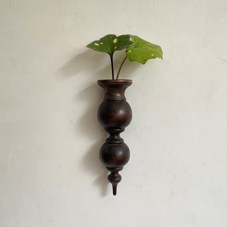 Wall vase 84