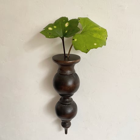 Wall vase 84