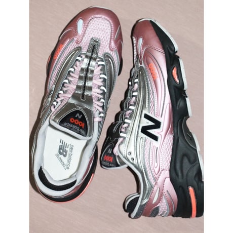 New Balance 1000 "Metallic Pink x Black"