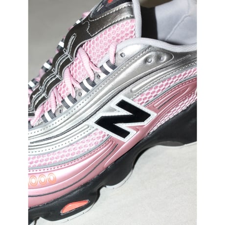 New Balance 1000 "Metallic Pink x Black"