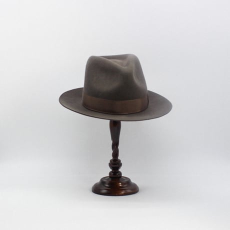 Poland block shark gill hat
