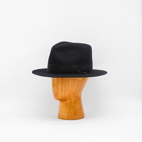 Poland block shark gill hat