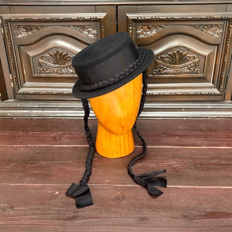 Bord court canotier tresse ruban