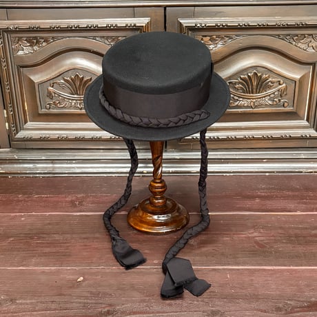 Bord court canotier tresse ruban