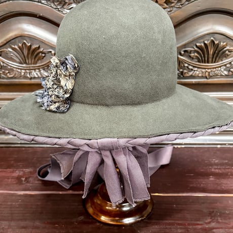 Gallant wool capeline