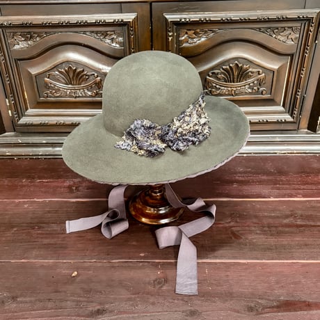 Gallant wool capeline