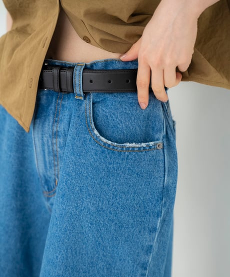 distressed denim half pants