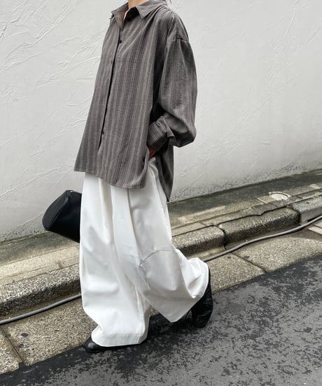 tuck design wide-leg pants