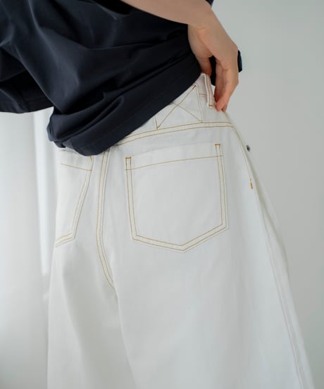 distressed denim half pants