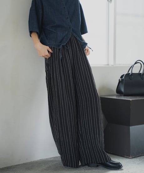 tuck dobby stripe easy pants