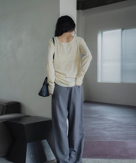 gathered detail velour long sleeve tee