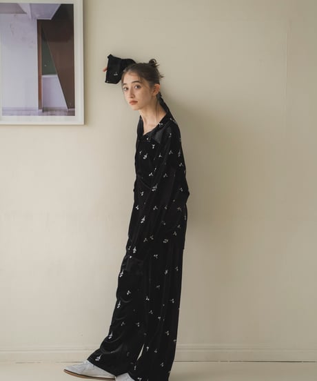 embroidered velour rough pants