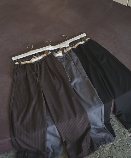 waist detail relaxed slacks