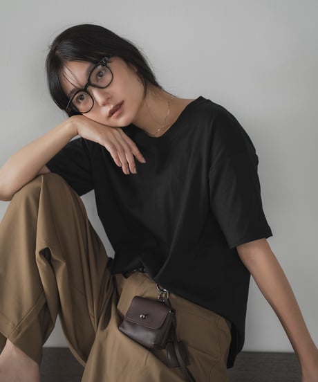 loose tshirt