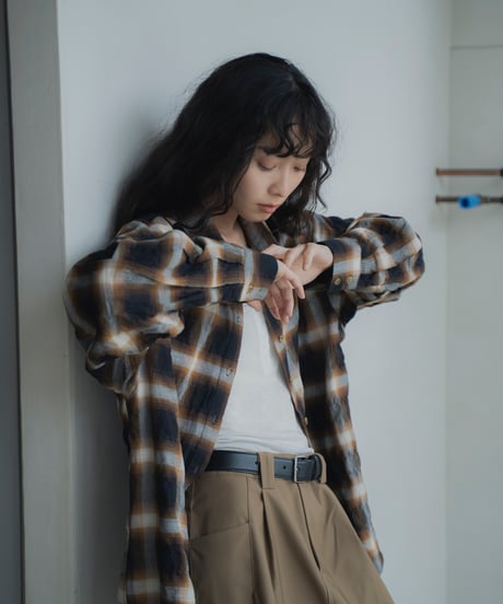 checked tuck sleeve shirt