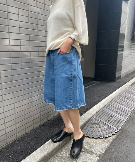 distressed denim half pants