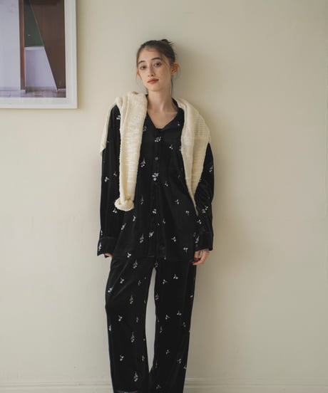 embroidered velour loose shirt