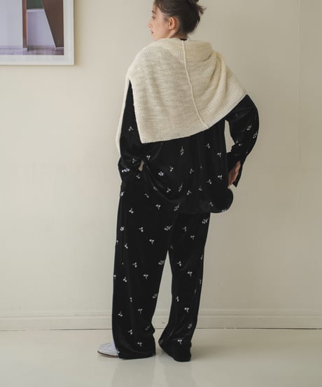 embroidered velour rough pants