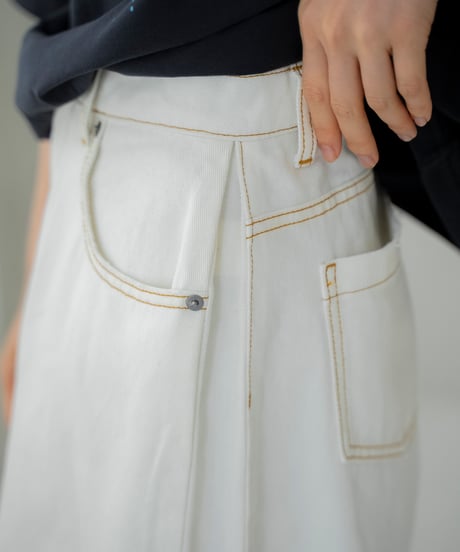 distressed denim half pants