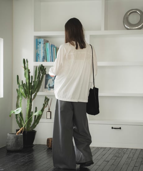 side zip pleated trousers