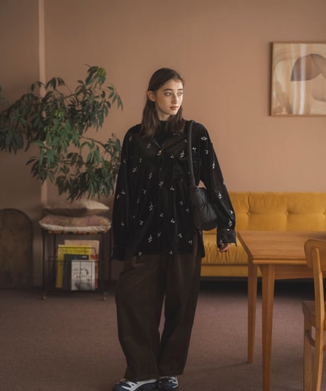 embroidered velour loose shirt