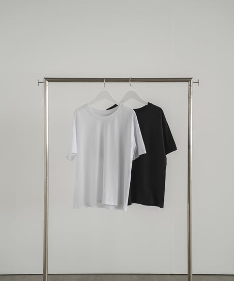 loose tshirt