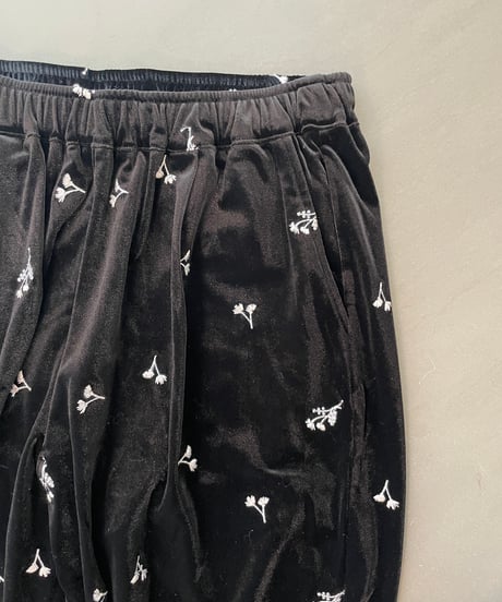 embroidered velour rough pants