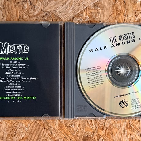 MISFITS / Walk Among Us