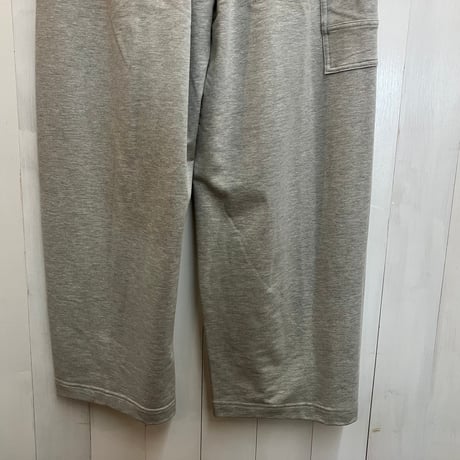 Dignite collierカーブパンツ