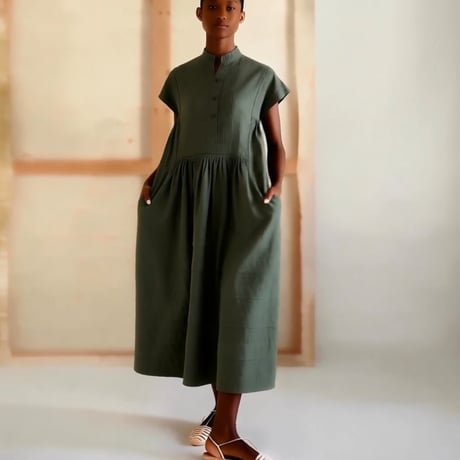 Pintuck Gathered Sleeveless Dress / Khaki Green