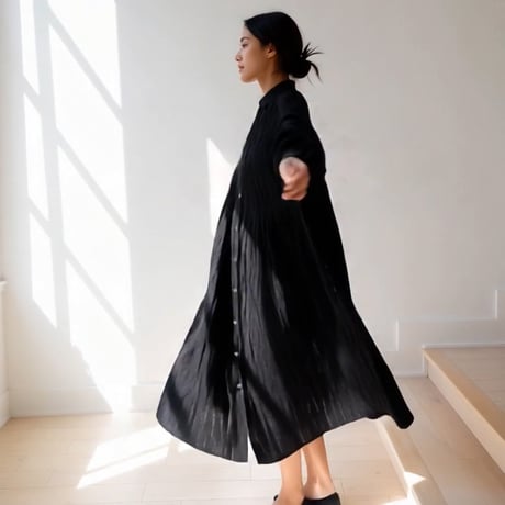Striped Embroidery Dress / Black