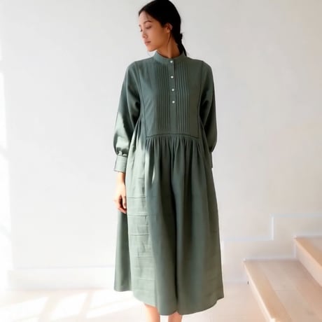 Band Collar Pintuck Gathered Dress / Khaki Green